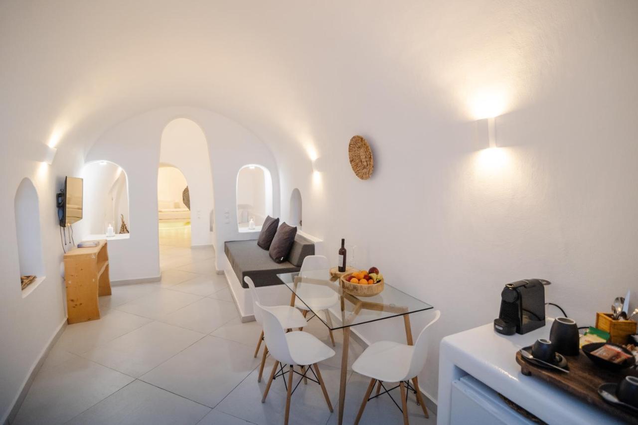 Luxus Vip Suites Oía Dış mekan fotoğraf
