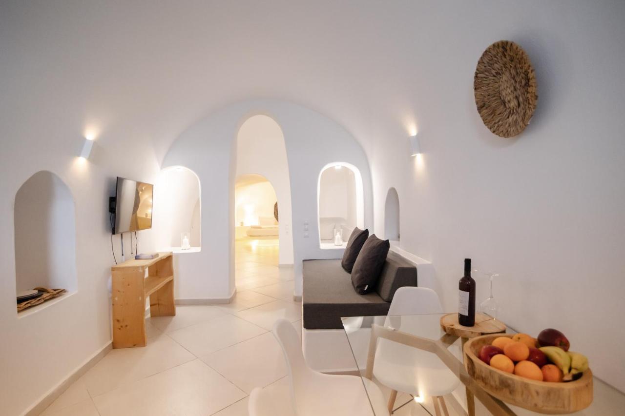 Luxus Vip Suites Oía Dış mekan fotoğraf