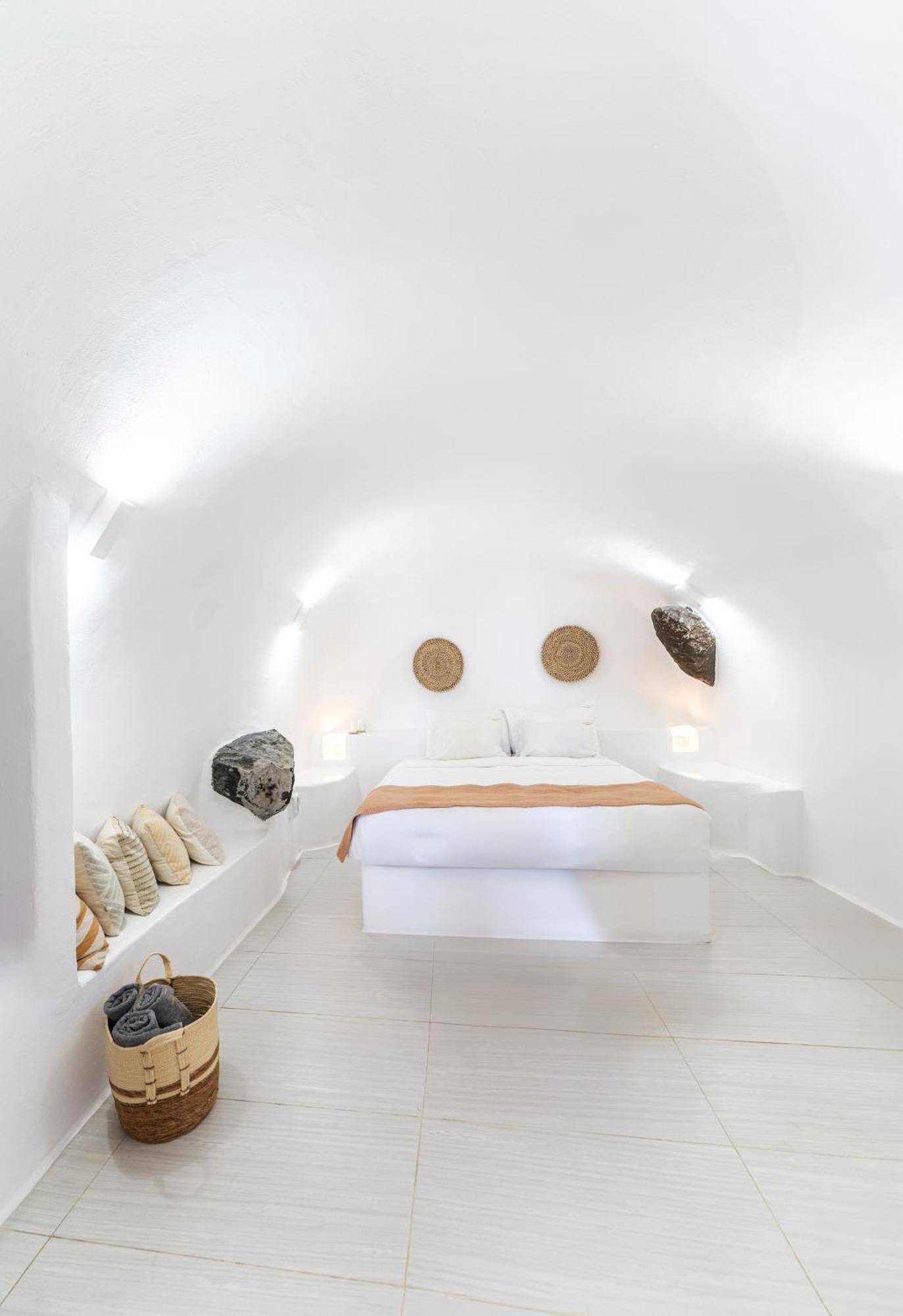 Luxus Vip Suites Oía Dış mekan fotoğraf